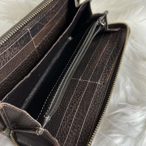 💯Authentic Gucci Zipped Long Wallet 🍀 - Picture 8 of 16